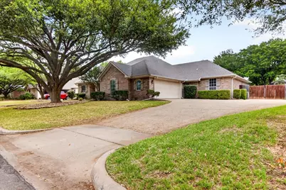 110 Lariat Trail, Waco, TX 76657 - Photo 2