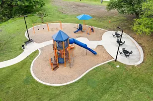 3910 Larkin Ln, Garland, TX 75043 - Photo 28