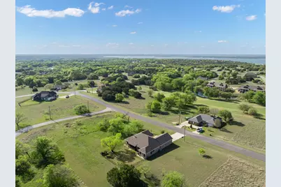 19126 White Bluff Drive, Whitney, TX 76692 - Photo 8