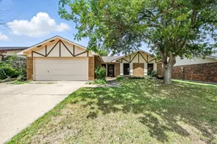 4317 Campion Ln, Fort Worth, TX 76137 - Photo 2
