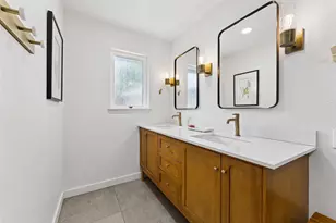 6735 Kingsbury Dr, Dallas, TX 75231 - Photo 20