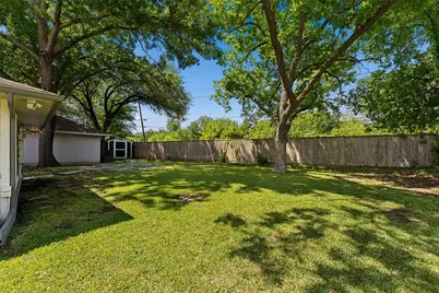 6735 Kingsbury Drive, Dallas, TX 75231 - Photo 34