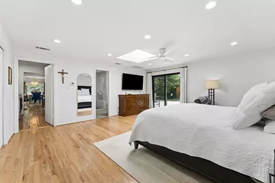 6735 Kingsbury Drive, Dallas, TX 75231 - Photo 18