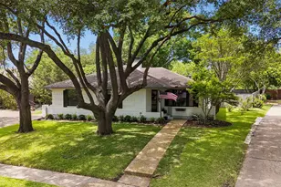6735 Kingsbury Dr, Dallas, TX 75231 - Photo 36