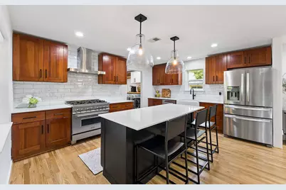 6735 Kingsbury Drive, Dallas, TX 75231 - Photo 1