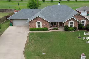 1028 N Elm St, Muenster, TX 76252 - Photo 32