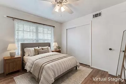 9210 Larchwood Drive, Dallas, TX 75238 - Photo 14