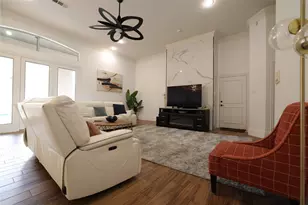 911 Walnut Falls Cir, Mansfield, TX 76063 - Photo 2