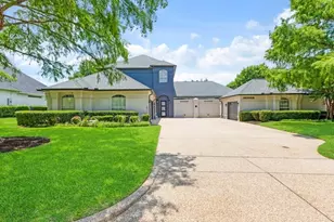 911 Walnut Falls Cir, Mansfield, TX 76063 - Photo 1
