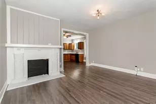 5736 Worth St, Dallas, TX 75214 - Photo 2