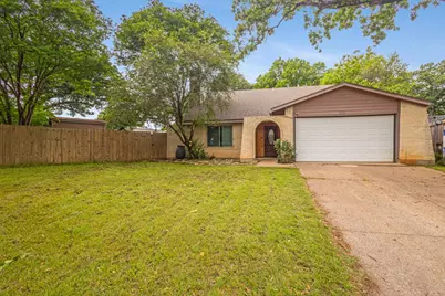 1307 Shady Hollow, Euless, TX 76039 - Photo 1