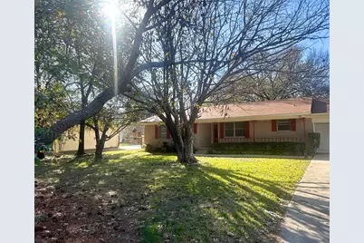 2609 Washington Street, Commerce, TX 75428 - Photo 2