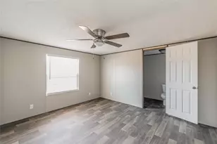 434 Valley Ridge Dr, Bridgeport, TX 76426 - Photo 30