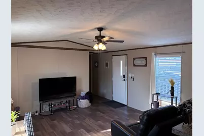 434 Valley Ridge Drive, Bridgeport, TX 76426 - Photo 10