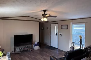 434 Valley Ridge Dr, Bridgeport, TX 76426 - Photo 10