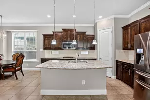510 Garden Ave, Euless, TX 76039 - Photo 8
