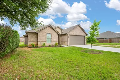 1707 Lakeway Drive, Cleburne, TX 76033 - Photo 1