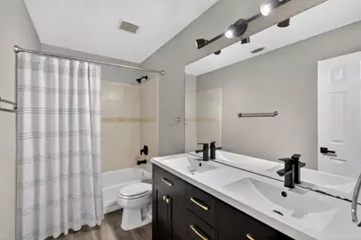 1032 Sugarberry Lane, Flower Mound, TX 75028 - Photo 32