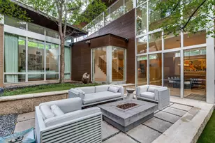 2207 Kessler Woods Ct, Dallas, TX 75208 - Photo 2