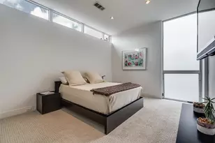 2207 Kessler Woods Ct, Dallas, TX 75208 - Photo 24