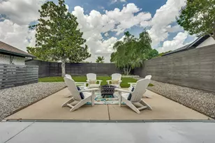 9517 Fallbrook Dr, Dallas, TX 75243 - Photo 24