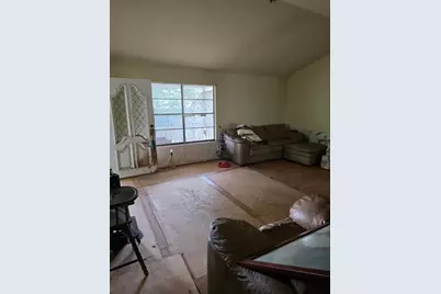 417 W Huffman Street, Krum, TX 76249 - Photo 8
