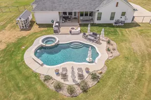 105 Hondo Cir, Millsap, TX 76066 - Photo 4