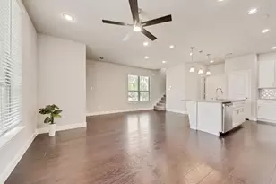 281 Scotia St, Lewisville, TX 75056 - Photo 6