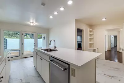 6034 Prestonshire Lane, Dallas, TX 75225 - Photo 10