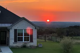 1089 Flagstone Dr, Weatherford, TX 76085 - Photo 2