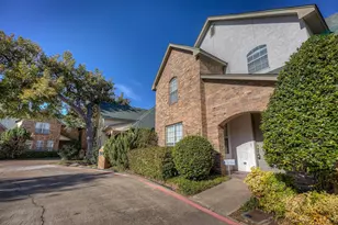 5855 Pecan Chase, Benbrook, TX 76132 - Photo 4