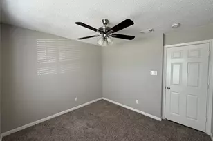 10259 Sand Springs Ave, Dallas, TX 75227 - Photo 12