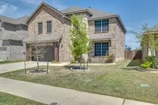 8208 Pine Meadows Dr, Fort Worth, TX 76244 - Photo 2