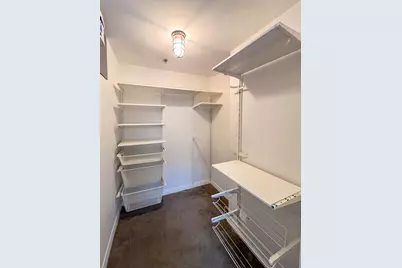 1001 Belleview Street #202, Dallas, TX 75215 - Photo 28