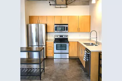 1001 Belleview Street #202, Dallas, TX 75215 - Photo 8