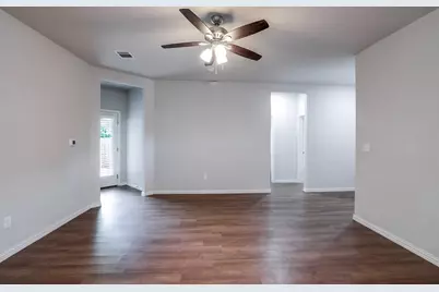 370 S Pecan Street, Milford, TX 76670 - Photo 14