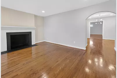 3021 Ryan Place Drive, Fort Worth, TX 76110 - Photo 4