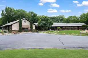 1382 E Black Jack Rd, Aubrey, TX 76227 - Photo 2