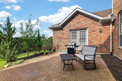 8708 Rugby Drive, Irving, TX 75063 - Photo 34