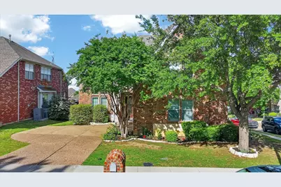 8708 Rugby Drive, Irving, TX 75063 - Photo 2