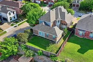 8708 Rugby Dr, Irving, TX 75063 - Photo 36