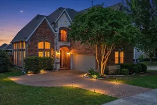 8708 Rugby Dr, Irving, TX 75063 - Photo 4