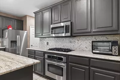 8708 Rugby Drive, Irving, TX 75063 - Photo 12