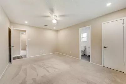 512 W Oakdale Road, Irving, TX 75060 - Photo 22