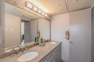 5750 Phoenix Dr, Dallas, TX 75231 - Photo 10