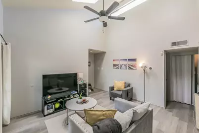 5750 Phoenix Drive #22, Dallas, TX 75231 - Photo 2