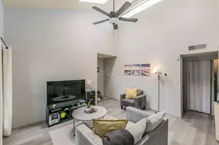 5750 Phoenix Dr, Dallas, TX 75231 - Photo 2