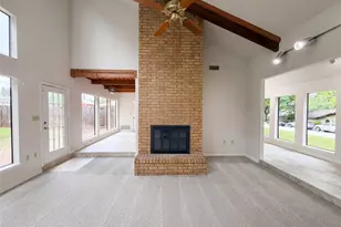 919 Rock Canyon Dr, Duncanville, TX 75137 - Photo 10