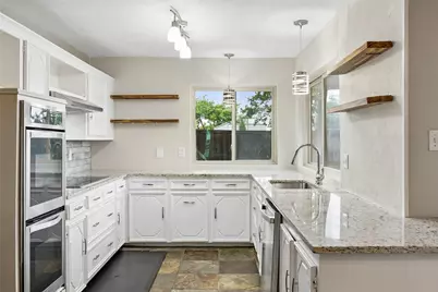 2507 Hawthorne Drive, Carrollton, TX 75006 - Photo 10