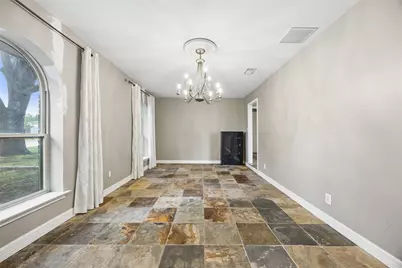 2507 Hawthorne Drive, Carrollton, TX 75006 - Photo 6